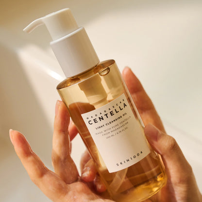 Light Cleansing Oil Skin1004 Centella